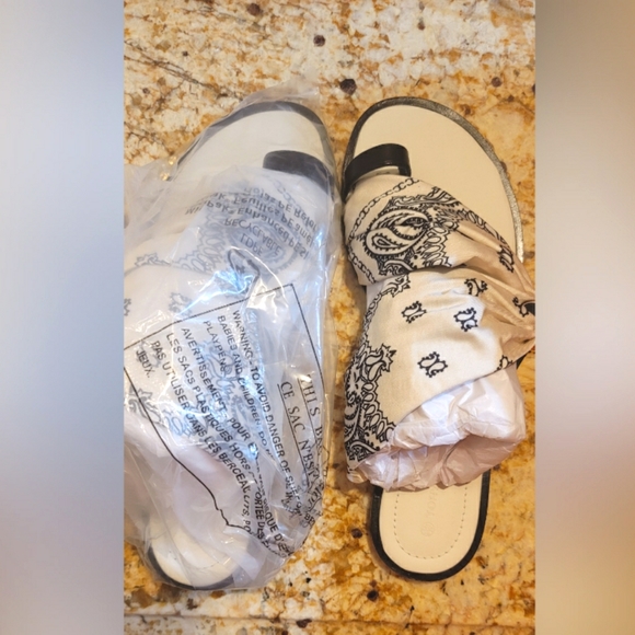 Selby Scarf Sandal - Picture 7 of 7